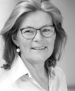 Susanne Brinkmann <br> (Schatzmeisterin)